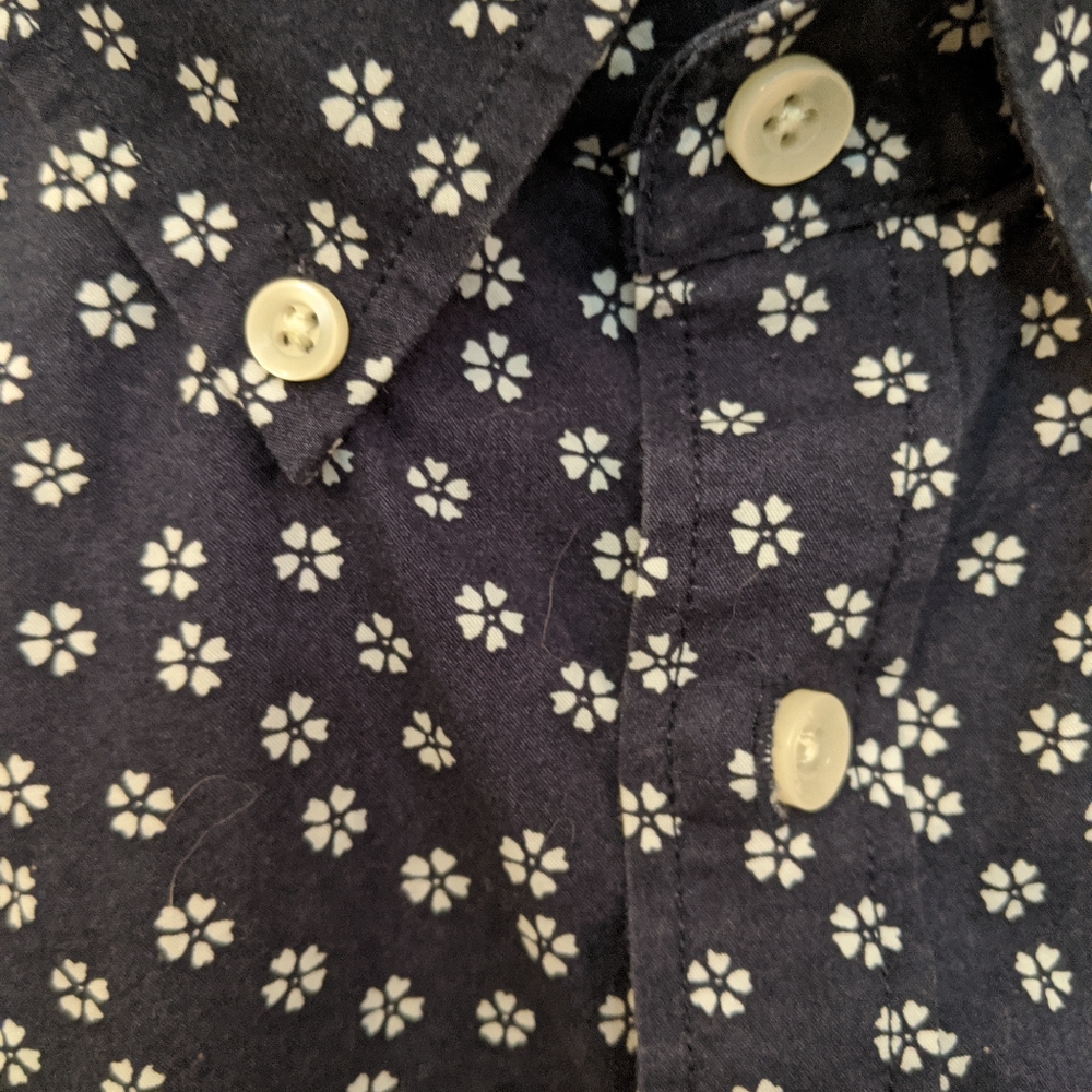 Long sleeve button down - Picture 3 of 3